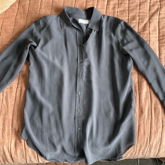 Everlane - The Washable Clean Silk Relaxed Shirt, size 0 - Picture 4 of 5